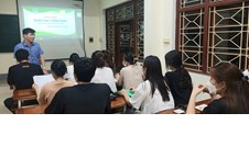 Khai giảng các lớp học ngoại ngữ miễn phí cho sinh viên Trường Đại học Vinh
