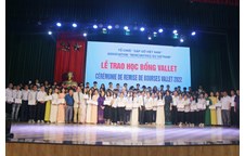 126 học sinh, sinh viên xuất sắc tỉnh Nghệ An vinh dự được nhận học bổng Vallet năm 2022