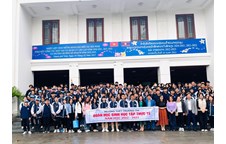 Học sinh Trường THPT Trường Thi (Thanh Hoá) với chuyến tham quan, trải nghiệm và tìm hiểu thực tế đầy ý nghĩa tại Trường Đại học Vinh
