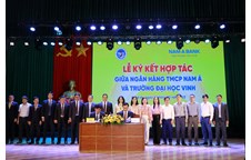 Trường Đại học Vinh và Ngân hàng Nam Á ký kết Biên bản ghi nhớ hợp tác, trao học bổng tài trợ cho sinh viên